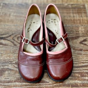 Fluevog. Sandra. Mary Jane style shoes. Size 6. Gently worn.